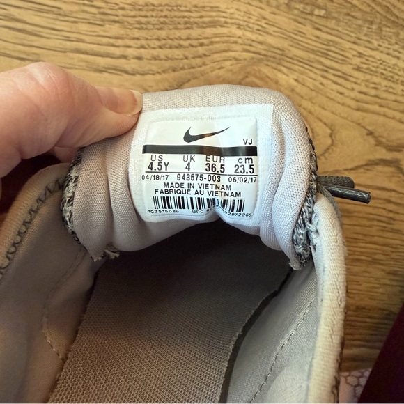 Nike Dualtone Racer Shoes - Picture 3 of 9